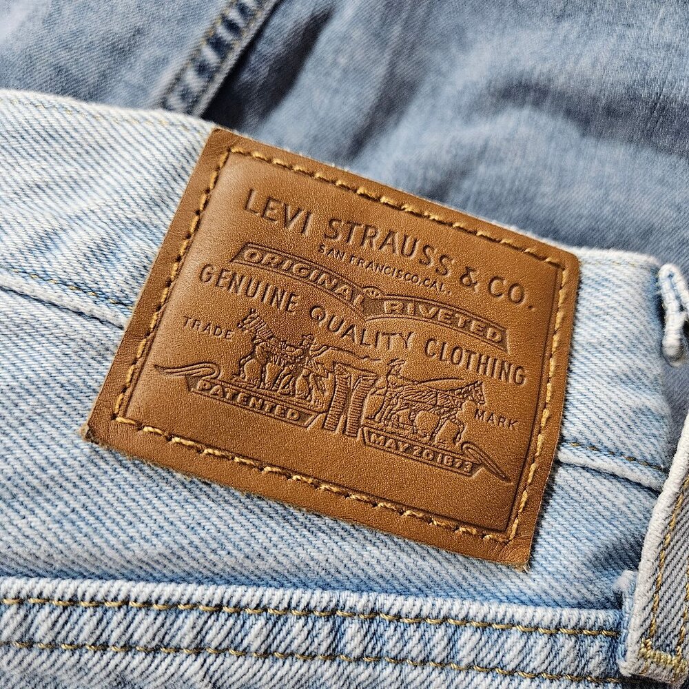 Levi's - Size 32 - Jeans
